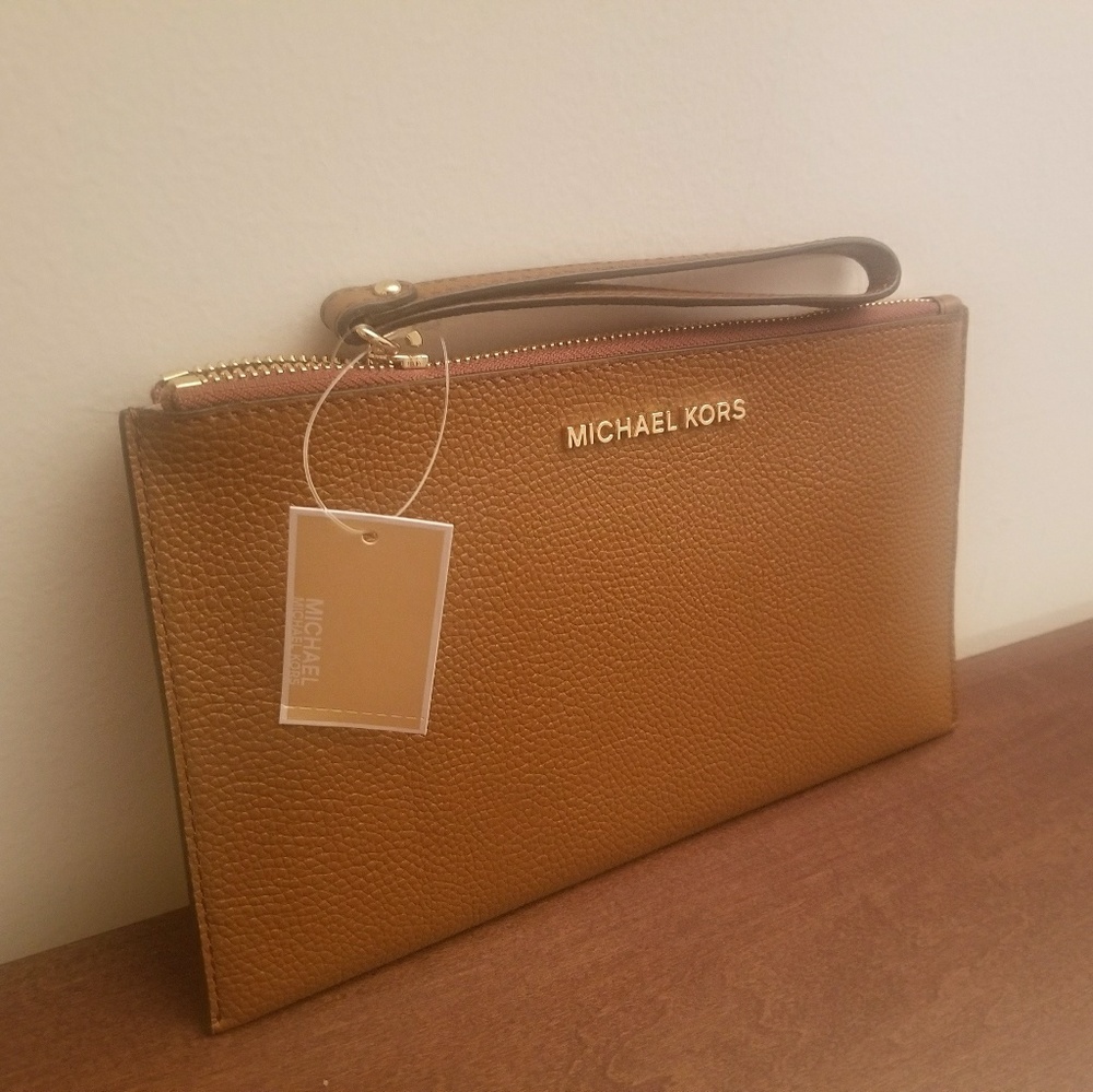 SALE! Michael Kors Clutch/Wristlet